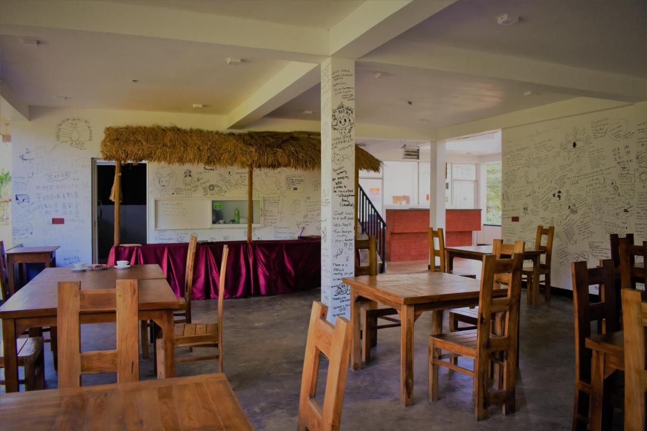 Green Hut Nature Resort 시기리야 외부 사진